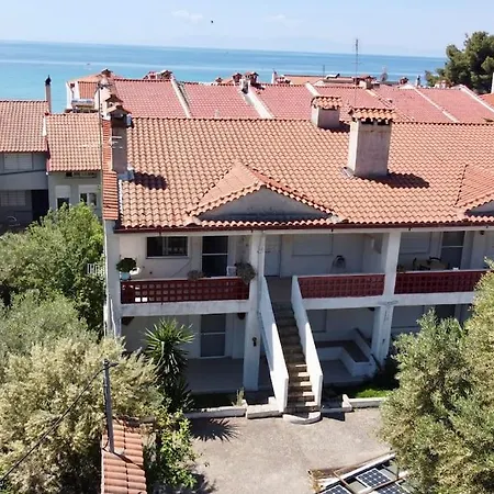 Family House In モラ・カリヴァ
